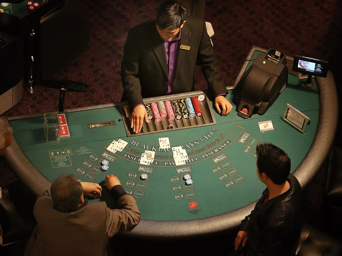 Jackpot Party کیسینو میں پوکر گیمز